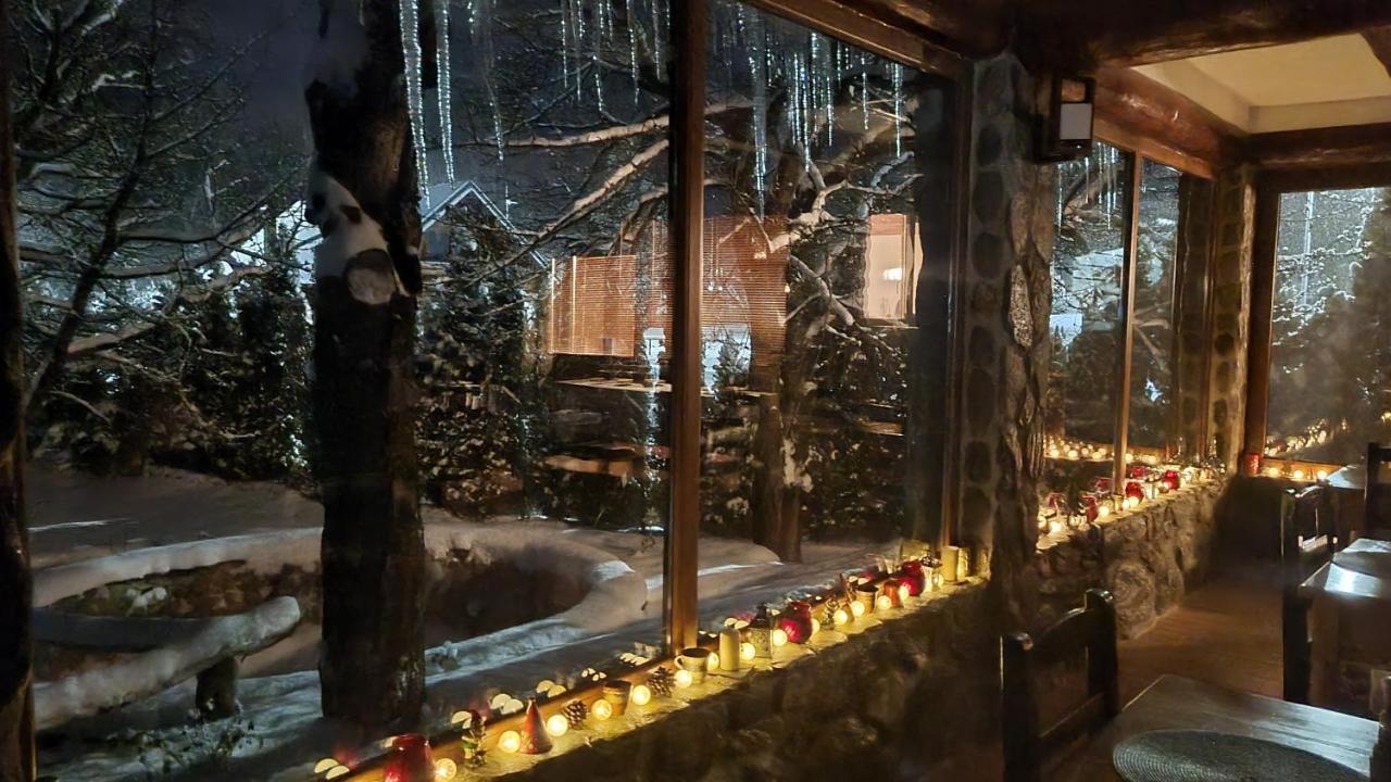 Casa Bunicului Villa Vistisoara Exteriör bild