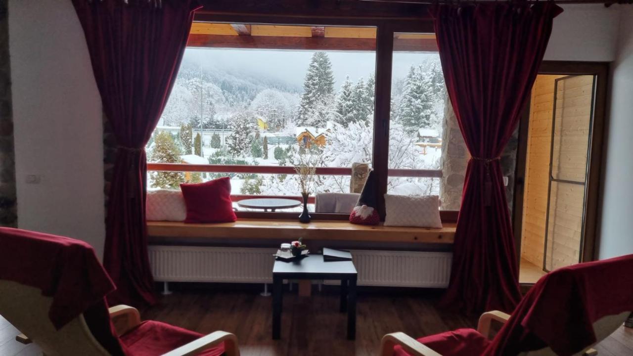 Casa Bunicului Villa Vistisoara Exteriör bild
